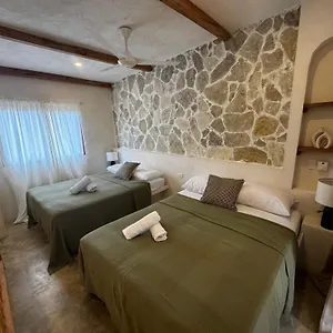 Inn La Colmena Rd, Samaná